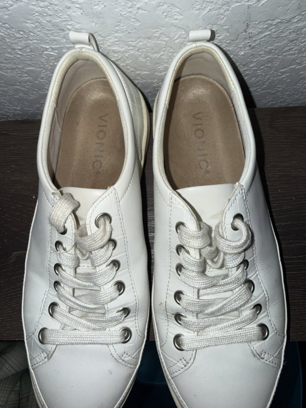 Vionic Winny Women's Sneakers White Leather Croc Embossed Low Top Size 6.5 Shoes - Picture 4 of 7